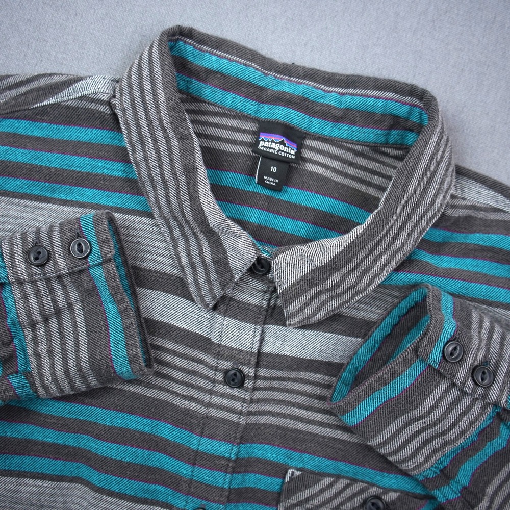 Patagonia Organic Cotton Striped Button Down Shirt Women's 10 Turquoise Gray
